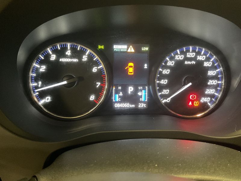 Mitsubishi Outlander 2.0 MIVEC Plus 4WD — zdjęcie 13