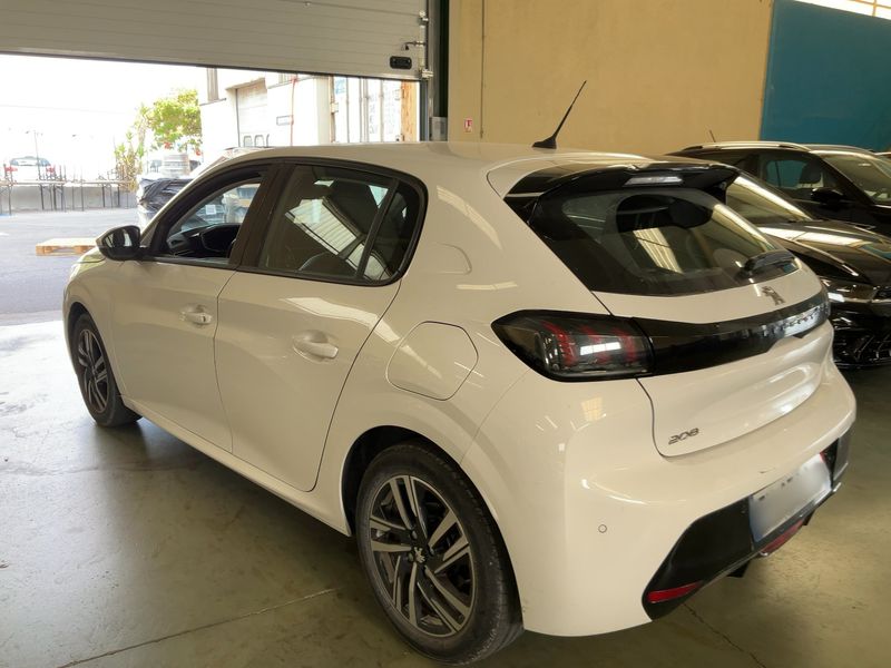 Peugeot 208 1.2 PureTech Allure 2019 – снимка 6
