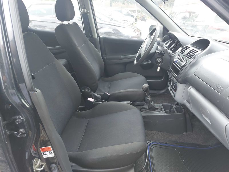 Suzuki Ignis 1.5 Classic — zdjęcie 9