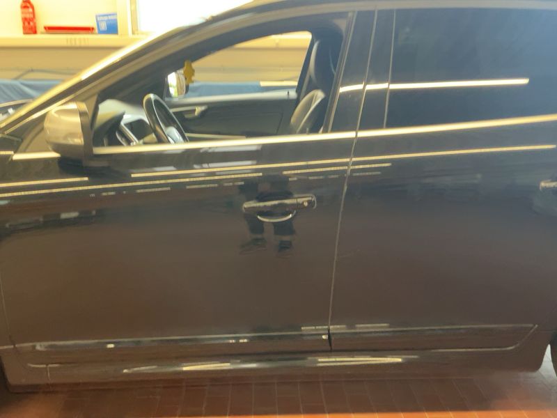 Volvo XC60 2.4 D5 Summum AWD — zdjęcie 4