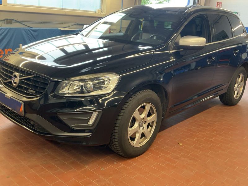 Volvo XC60 2.4 D5 Summum AWD