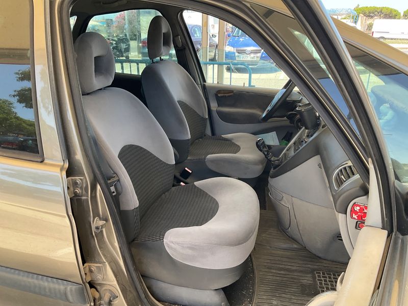 Citroen Xsara Picasso 1.6 HDi LX Plus — zdjęcie 3
