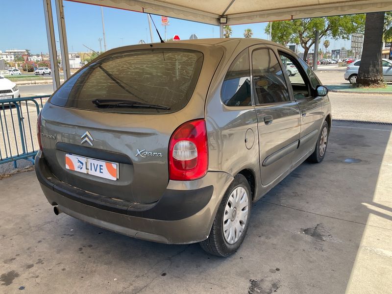 Citroen Xsara Picasso 1.6 HDi LX Plus — zdjęcie 2