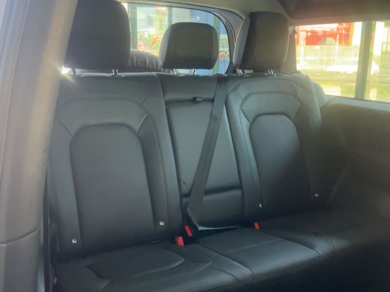 Land Rover Defender D250 Mild-Hybrid 90 XS Edition — zdjęcie 14