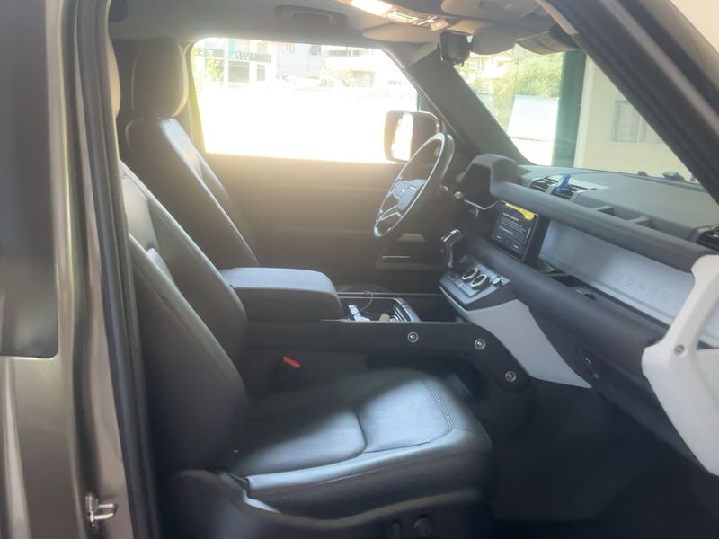 Land Rover Defender D250 Mild-Hybrid 90 XS Edition — zdjęcie 11