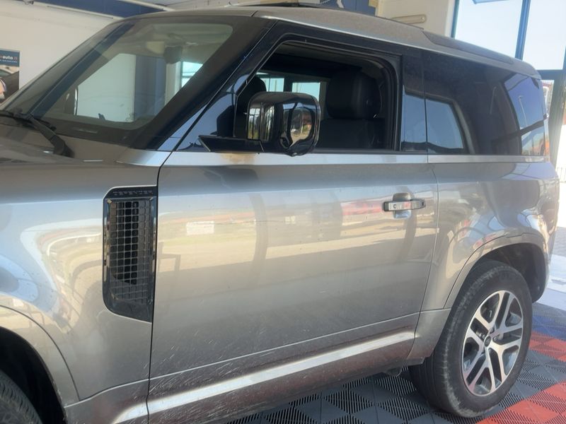 Land Rover Defender D250 Mild-Hybrid 90 XS Edition — zdjęcie 4