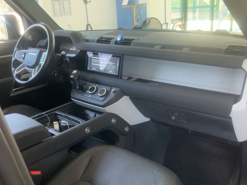 Land Rover Defender D250 Mild-Hybrid 90 XS Edition — zdjęcie 12