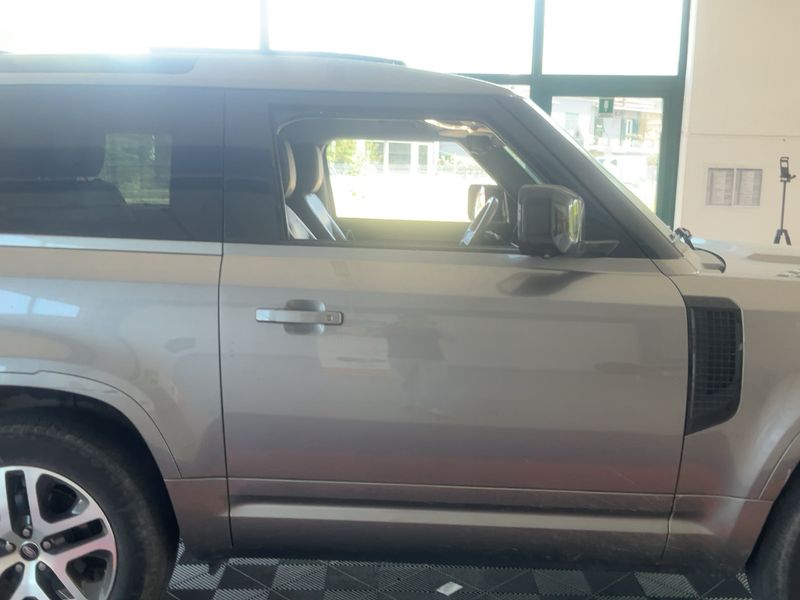 Land Rover Defender D250 Mild-Hybrid 90 XS Edition — zdjęcie 7