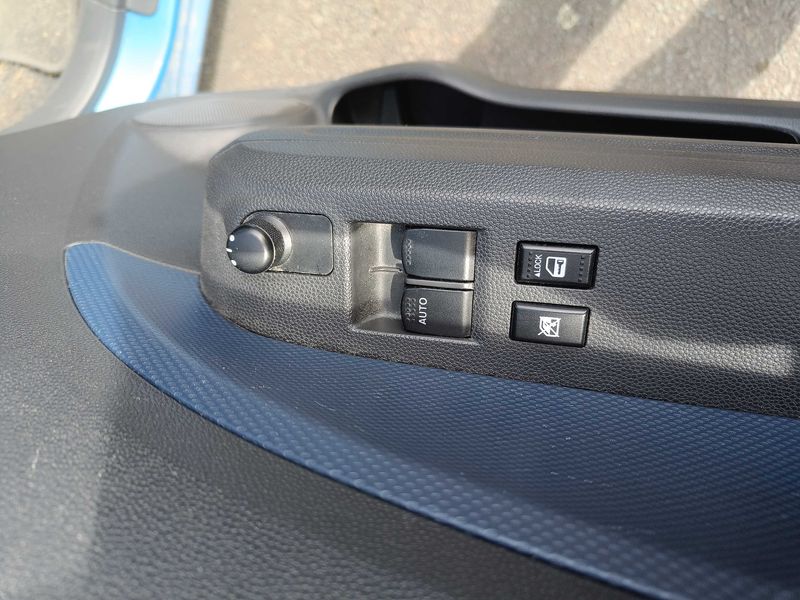 Opel Agila 1.0 Edition — zdjęcie 22