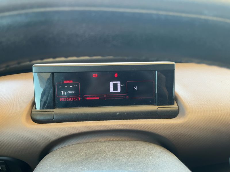 Citroen C4 Cactus 1.6 e-HDi Shine — zdjęcie 13