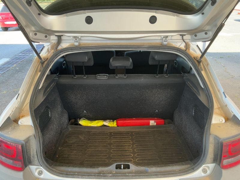 Citroen C4 Cactus 1.6 e-HDi Shine — zdjęcie 10
