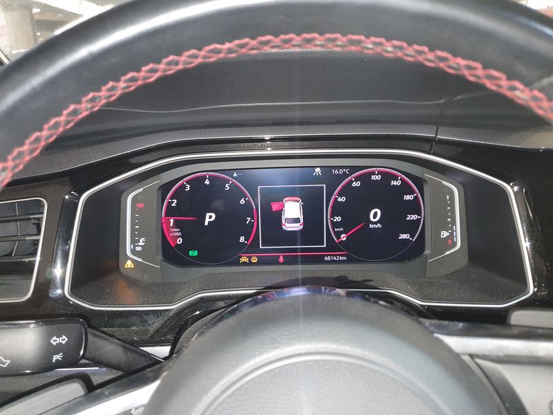 Volkswagen Polo 2.0 TSI GTI — zdjęcie 12