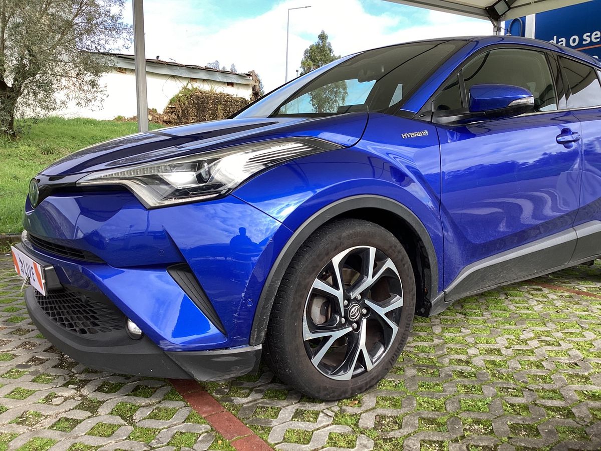 Toyota C-HR d'occasion