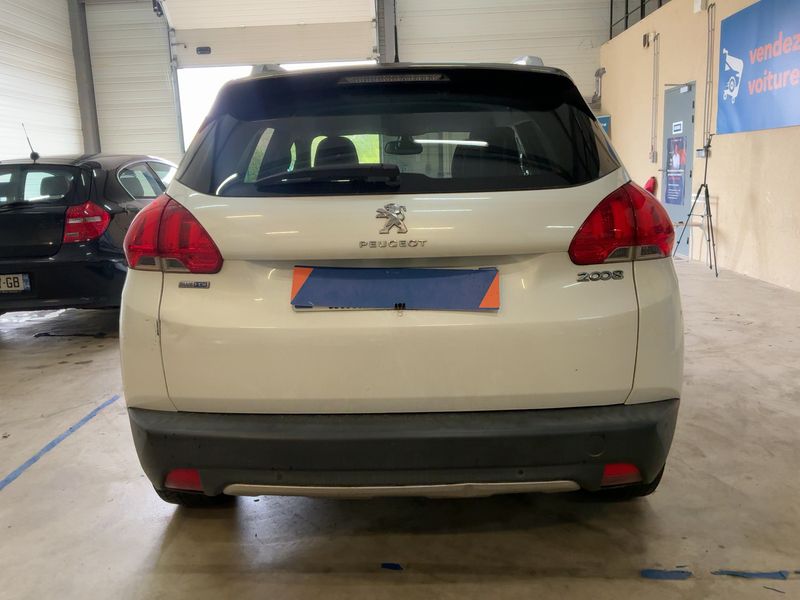 Peugeot 2008 1.6 Blue-HDi Allure — zdjęcie 5