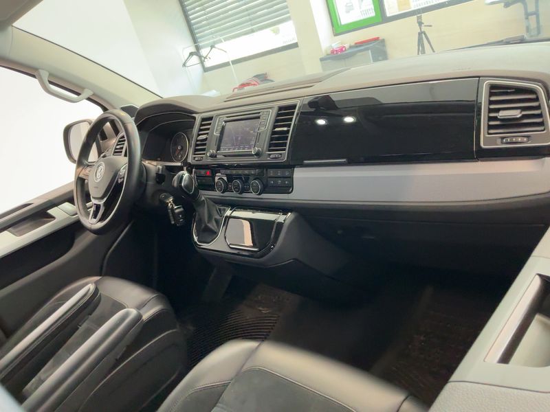 Volkswagen T6 Multivan 2.0 TDI Highline 4Motion — zdjęcie 12