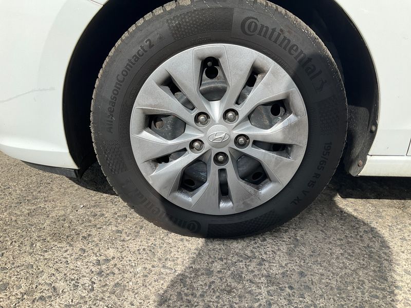 Hyundai i30 1.4 Select 2018 – снимка 3