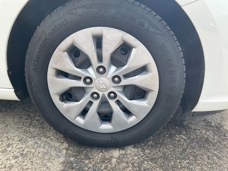 Hyundai i30 1.4 Select 2018 – снимка 11