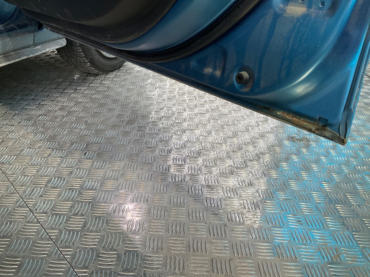 Mitsubishi Space 2013 — photo 28