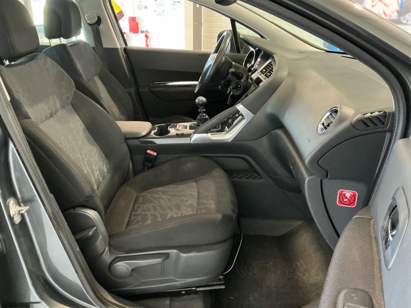 Peugeot 3008 1.6 HDi Premium 2011 – снимка 3