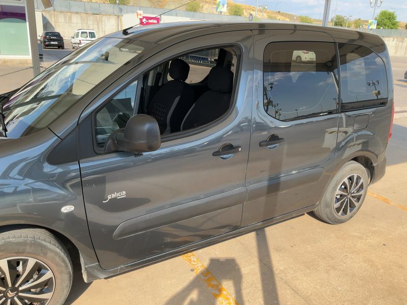 Citroen Berlingo 1.6 Blue-HDi Live Edition 2017 – снимка 4
