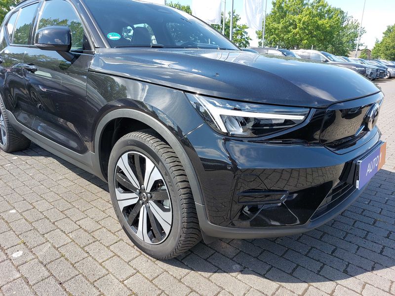Volvo XC40 Recharge 170 kW Plus 2WD — zdjęcie 6