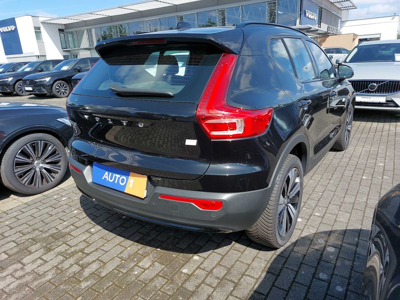 Volvo XC40 Recharge 170 kW Plus 2WD — zdjęcie 5