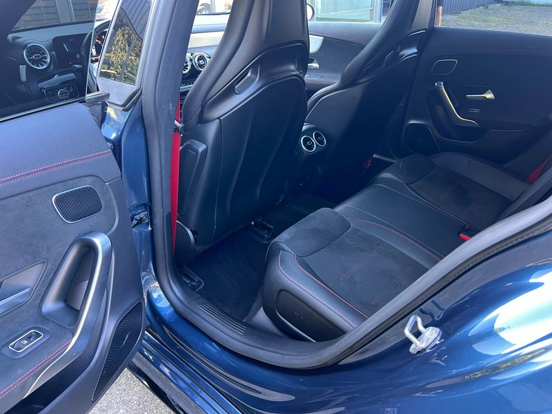 Mercedes-Benz CLA-Klasse CLA 45 AMG Shooting Brake S 4Matic — zdjęcie 14