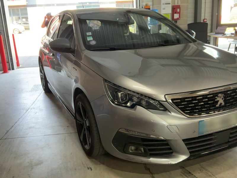 Peugeot 308 1.2 e-THP GT Line — zdjęcie 8
