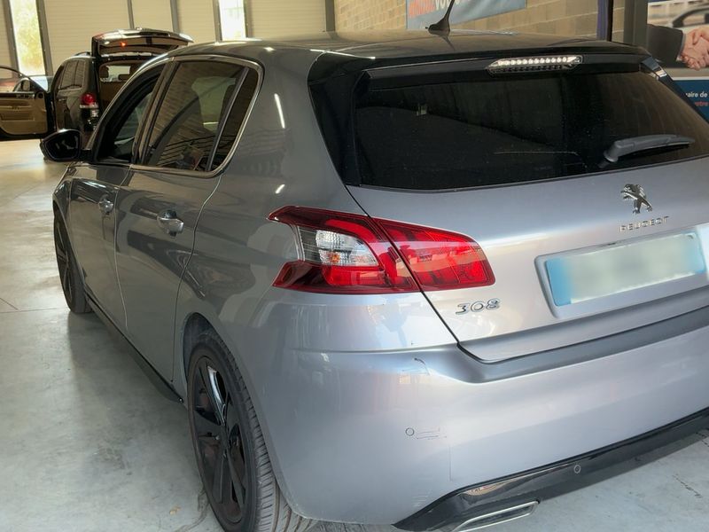 Peugeot 308 1.2 e-THP GT Line — zdjęcie 3