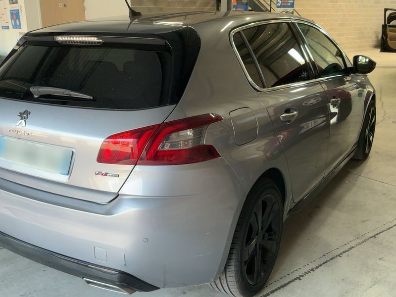 Peugeot 308 1.2 e-THP GT Line — zdjęcie 6