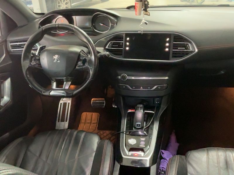 Peugeot 308 1.2 e-THP GT Line — zdjęcie 12