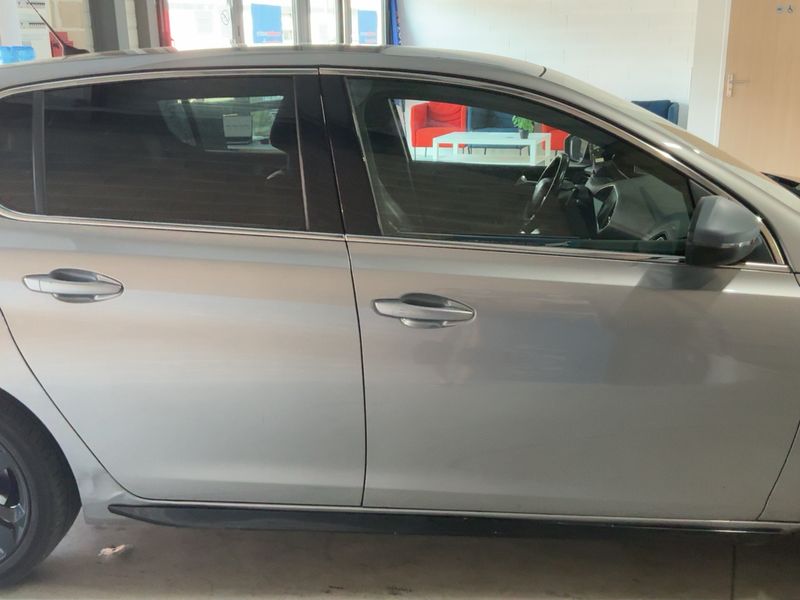 Peugeot 308 1.2 e-THP GT Line — zdjęcie 7