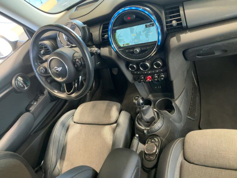 MINI Cooper — zdjęcie 12