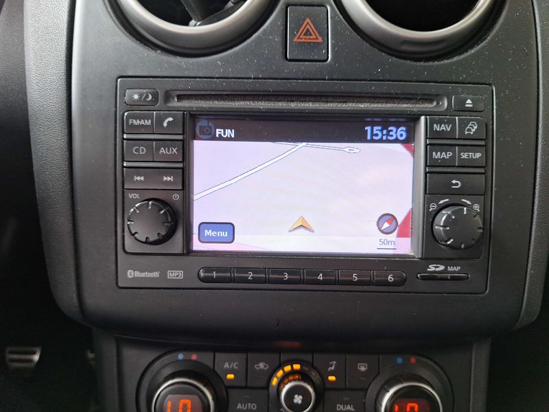 Nissan Qashqai 1.6 Acenta — zdjęcie 13