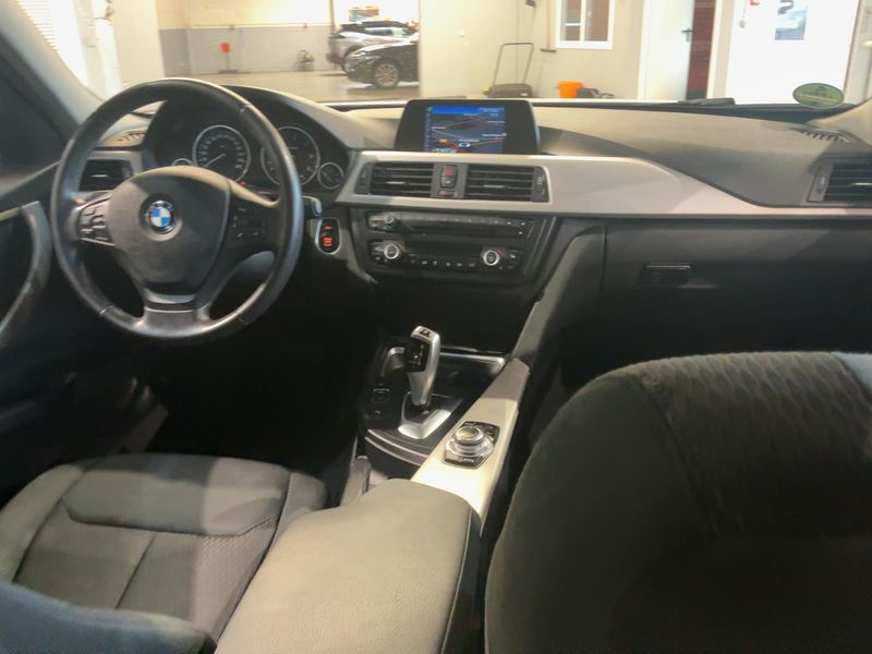 BMW 3er 320d EfficientDynamics Edition 2015 – снимка 18