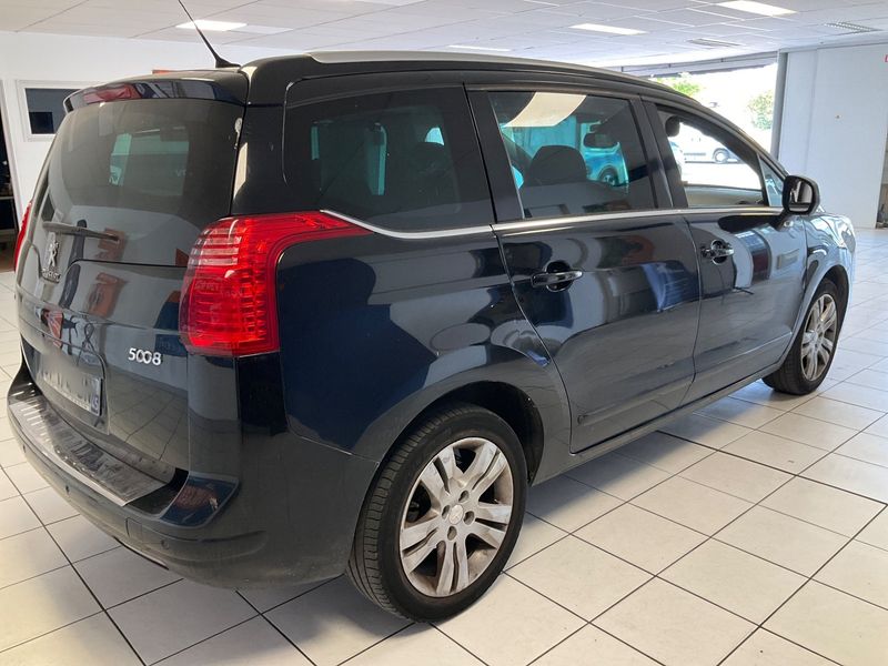 Peugeot 5008 1.6 Blue-HDi Allure — zdjęcie 6