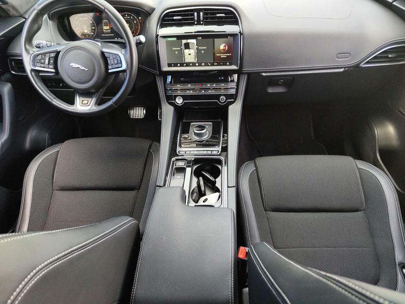 Jaguar F-Pace 25t R-Sport AWD 2020 – снимка 11