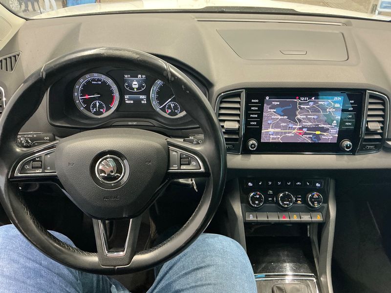 Skoda Karoq 1.6 TDI Ambition 2019 – снимка 17