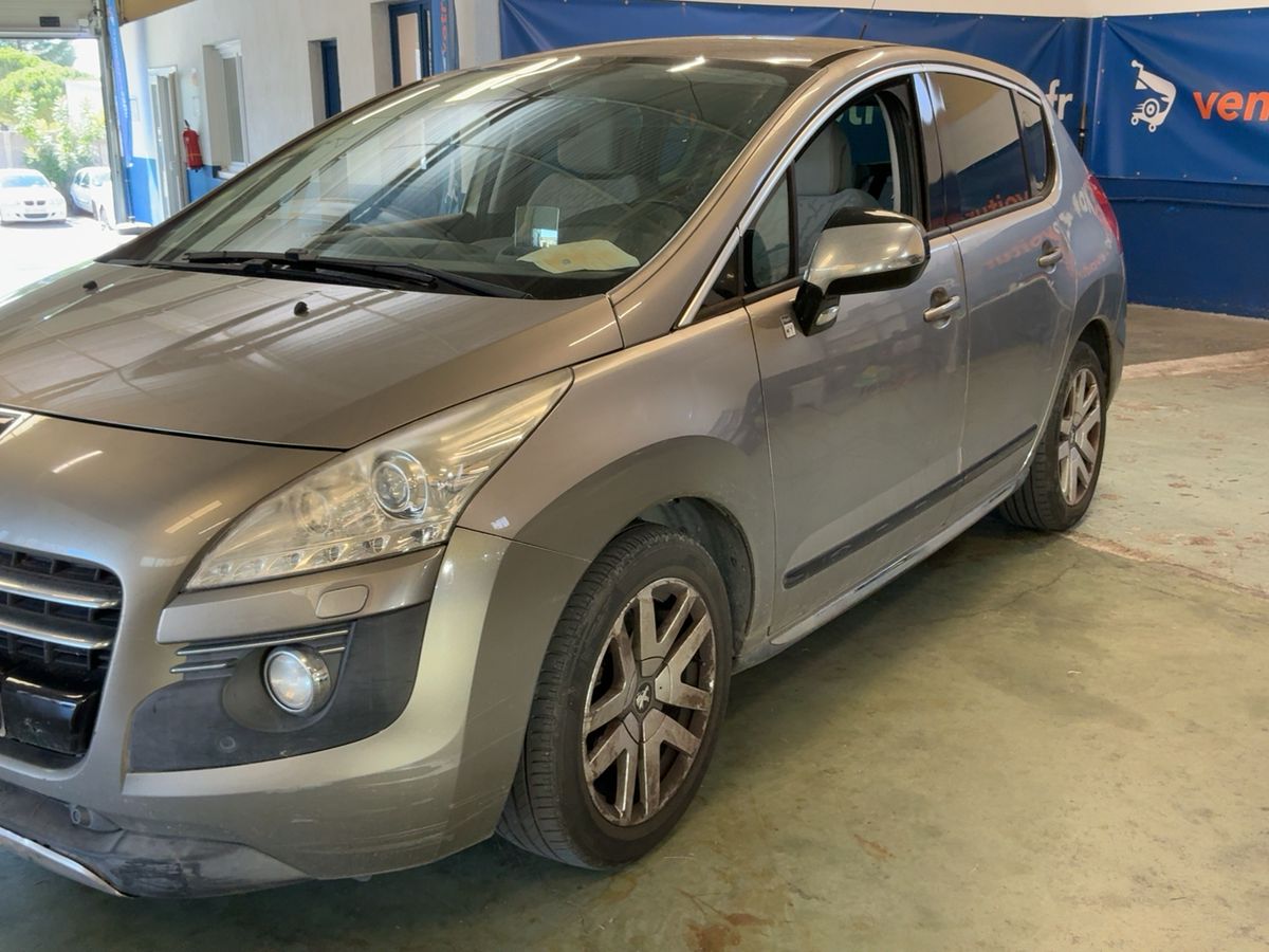 Peugeot 3008 2.0 HDi HYbrid 4 Limited Edition