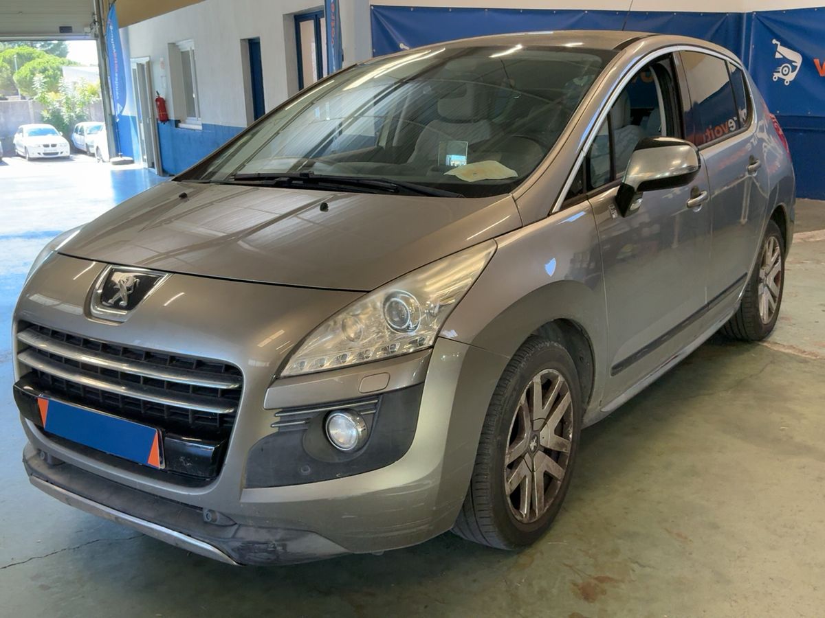 Peugeot 3008 2.0 HDi HYbrid 4 Limited Edition