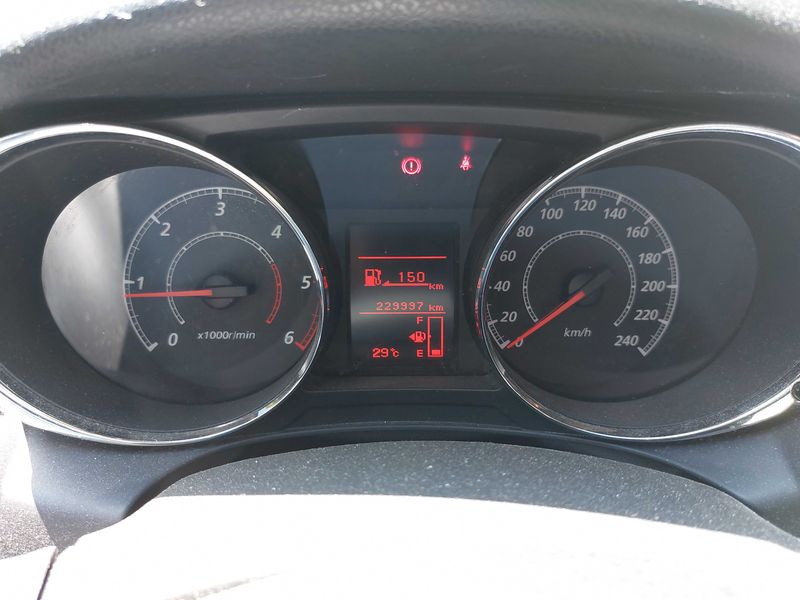 Citroen C4 Aircross 1.6 e-HDi Collection 4x2 — zdjęcie 12