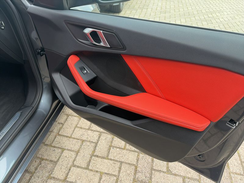 BMW 1er 118i Sport Line — zdjęcie 16