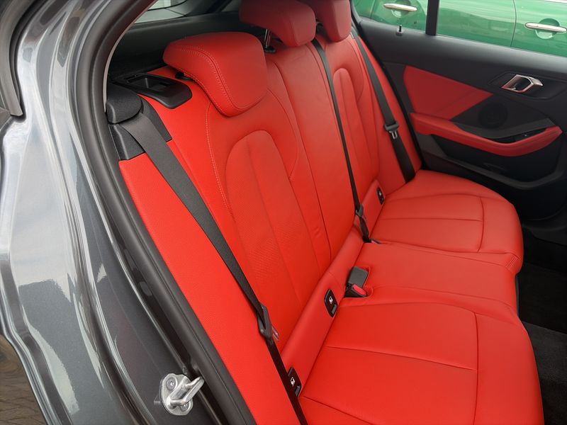 BMW 1er 118i Sport Line — zdjęcie 22