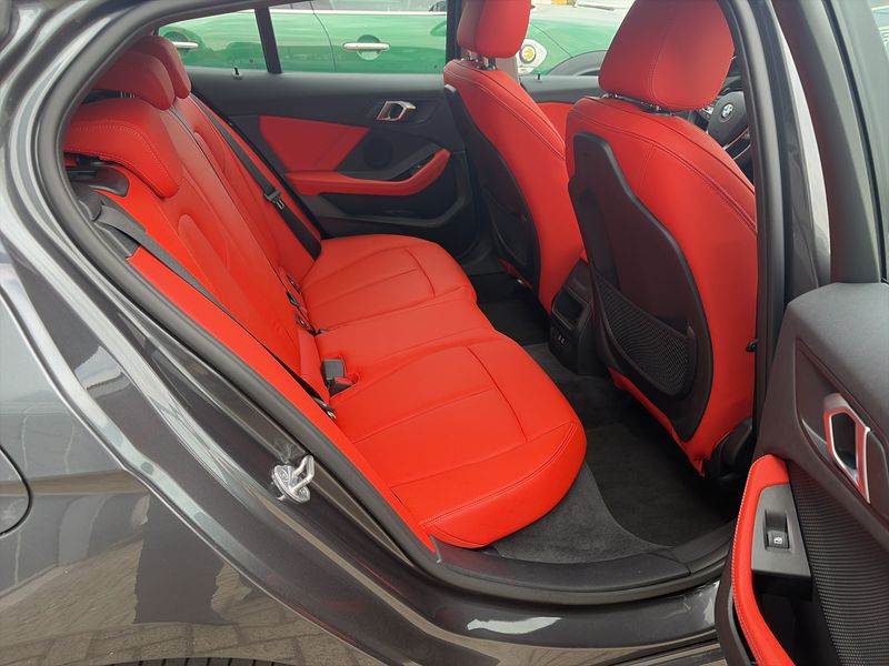 BMW 1er 118i Sport Line — zdjęcie 14