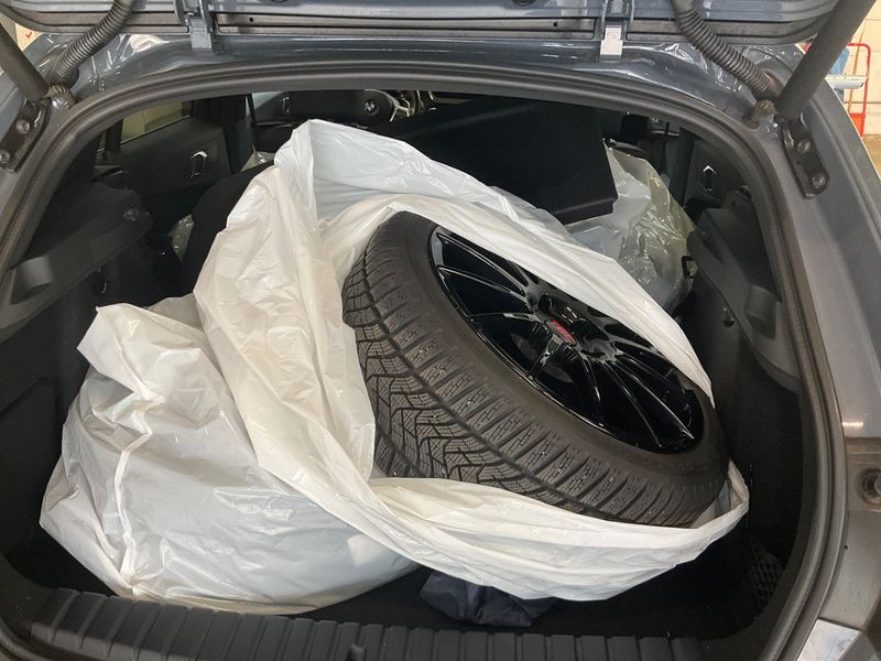 BMW 1er 120i M Sport 2023 – снимка 16