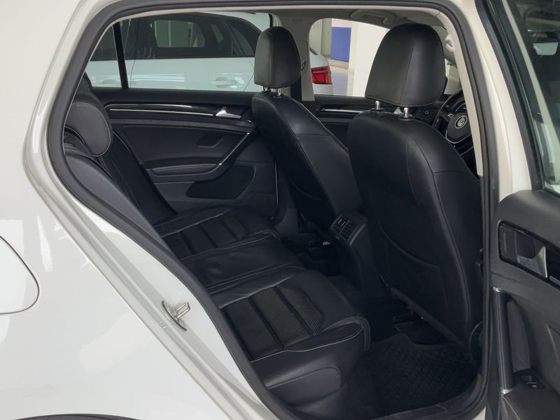 Volkswagen Golf VII 1.6 TDI Highline BlueMotion Tech — zdjęcie 14