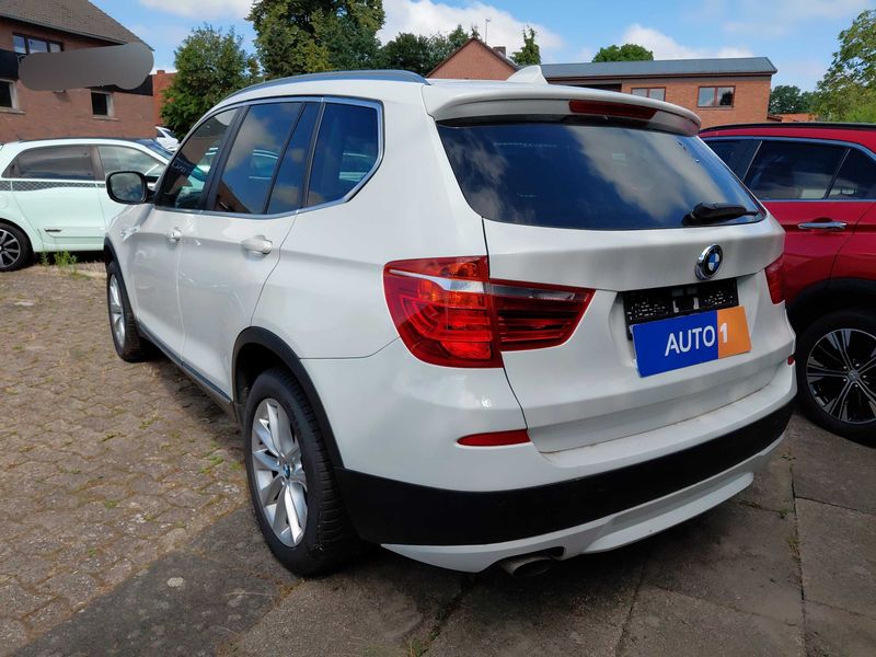 BMW X3 xDrive 20d — zdjęcie 3