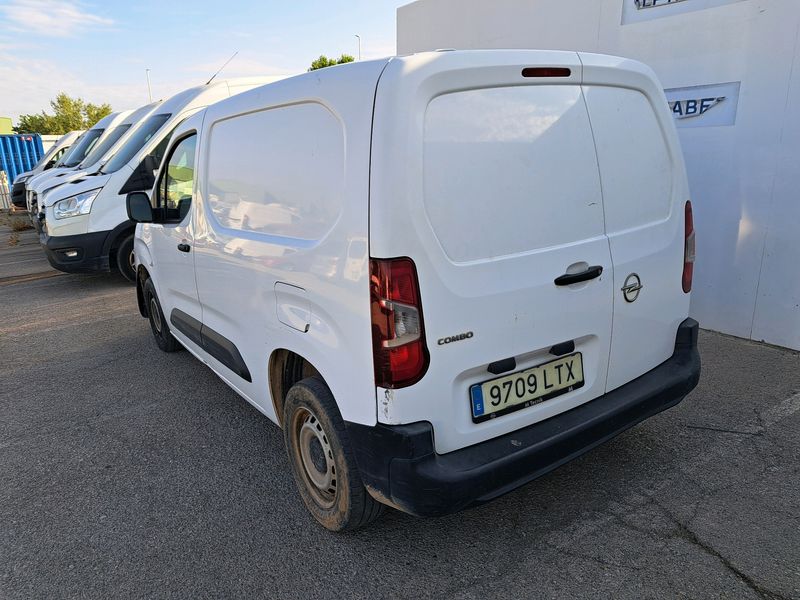 Opel Combo 1.5 CDTI Express — zdjęcie 6