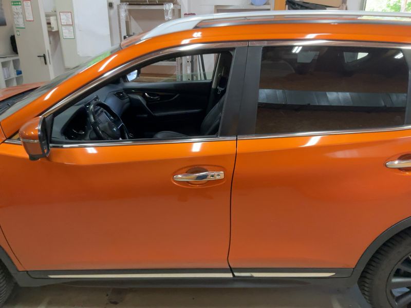 Nissan X-Trail 2.0 dCi Tekna 4x4 — zdjęcie 4