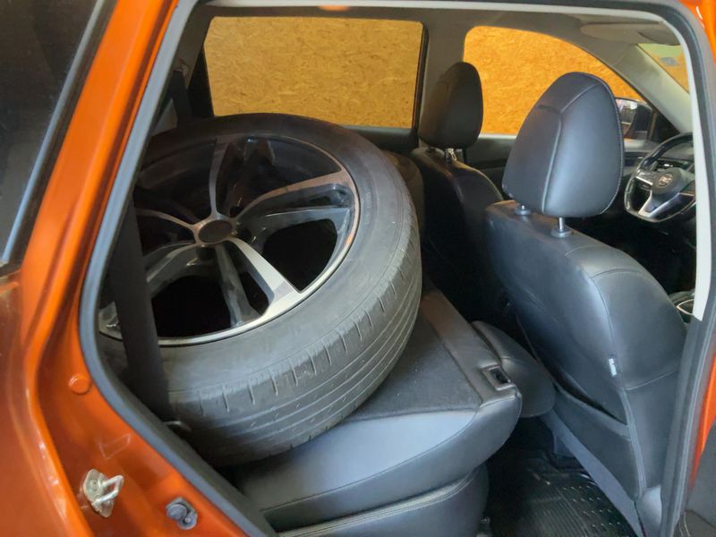 Nissan X-Trail 2.0 dCi Tekna 4x4 — zdjęcie 14